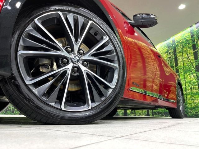 TOYOTA PRIUS 4WD 2023