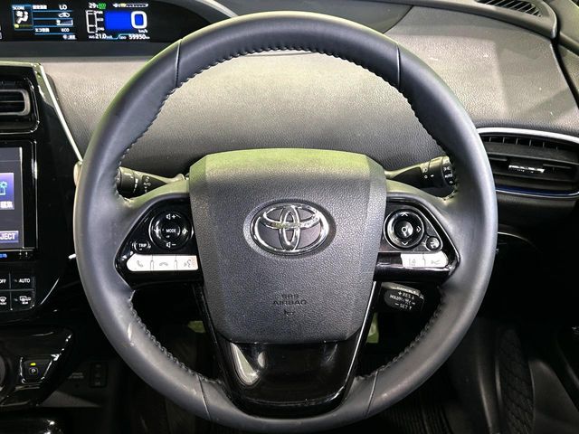 TOYOTA PRIUS 2016