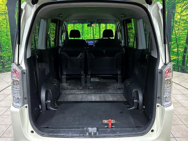 HONDA STEPWAGON SPADA 2009