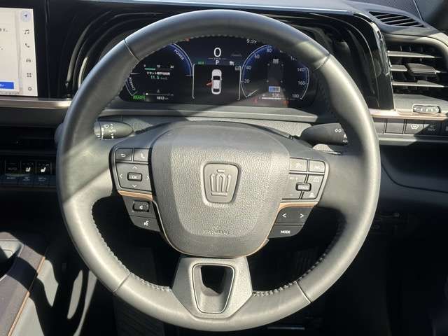 TOYOTA CROWN CROSSOVER 2023