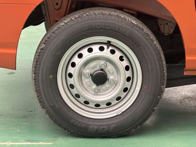 DAIHATSU HIJET CARGO 4WD 2024