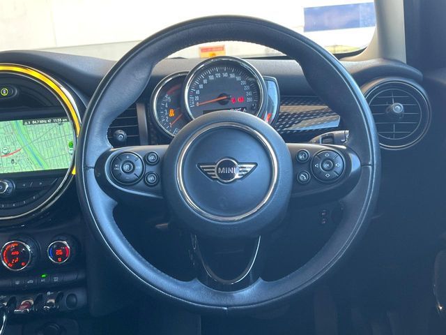 BMW MINI COOPER SD 5DOOR 2018