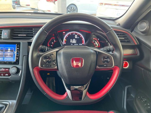 HONDA CIVIC hatchback 2019