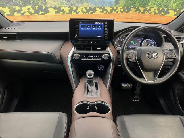 TOYOTA HARRIER 4WD 2021