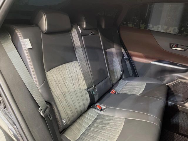 TOYOTA HARRIER 4WD 2021