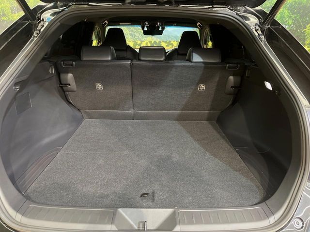 TOYOTA HARRIER 4WD 2021