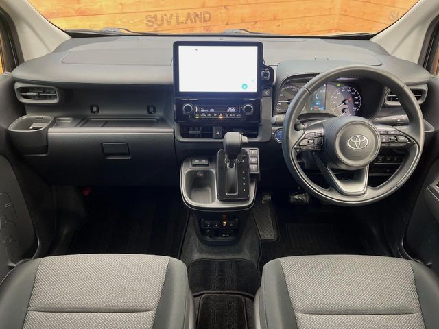 TOYOTA SIENTA HYBRID 2023