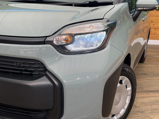 TOYOTA SIENTA HYBRID 2023