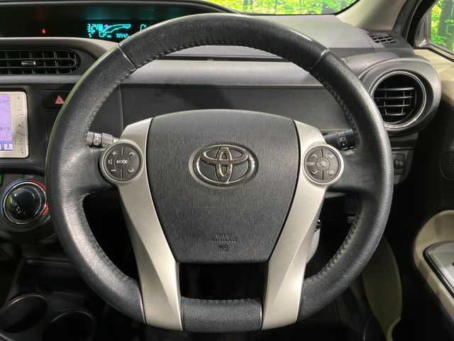 TOYOTA AQUA 2013