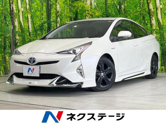 TOYOTA PRIUS 2016