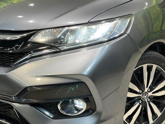 HONDA FIT HYBRID 2017