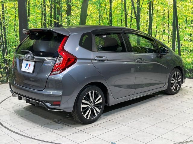 HONDA FIT HYBRID 2017