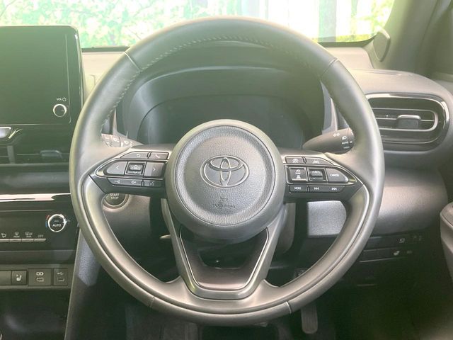 TOYOTA YARIS CROSS 2025