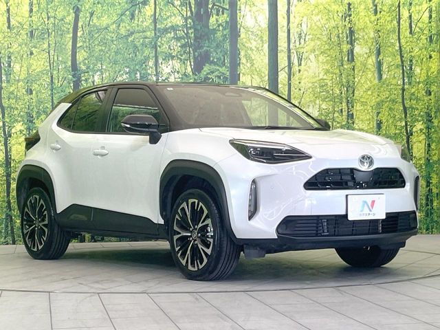 TOYOTA YARIS CROSS 2025