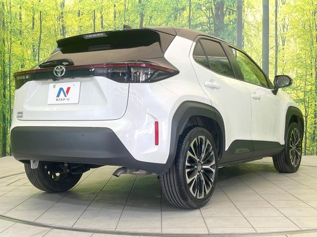 TOYOTA YARIS CROSS 2025