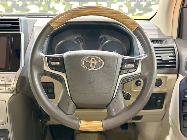 TOYOTA LANDCRUISER PRADO 2018