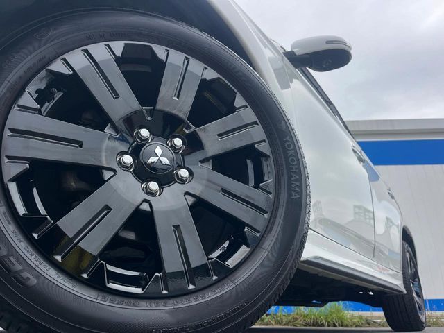 MITSUBISHI OUTLANDER PHEV 2019