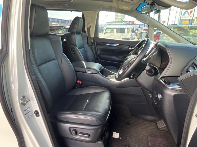 TOYOTA ALPHARD 2023