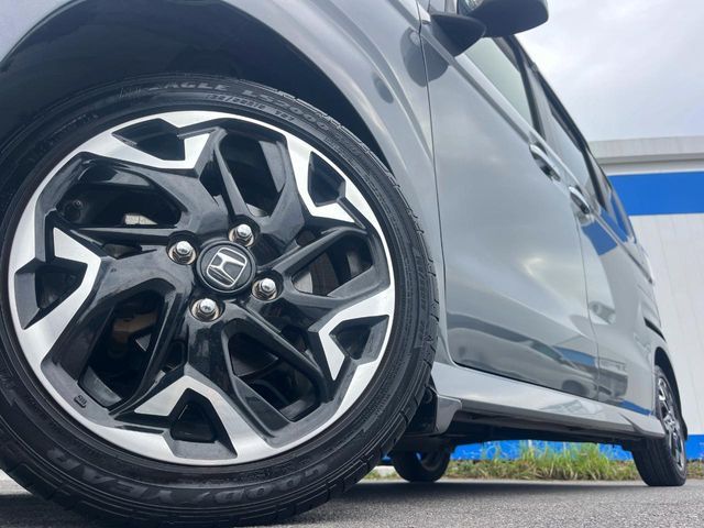 HONDA N BOX CUSTOM 2017