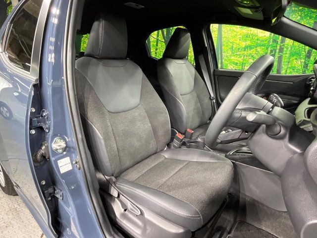 TOYOTA YARIS HYBRID 2024