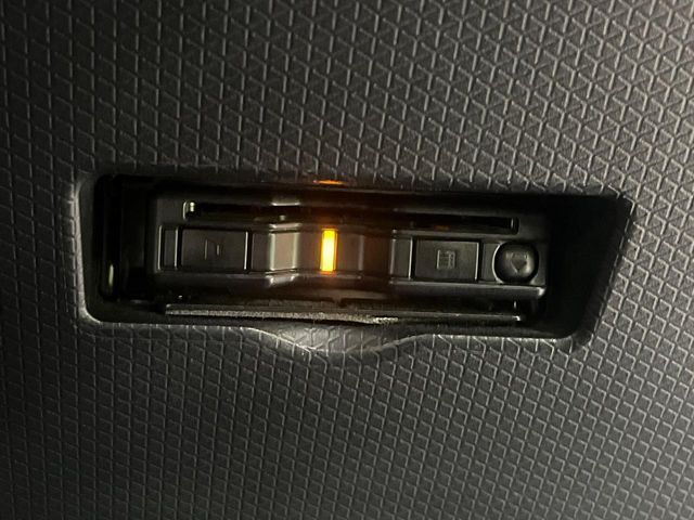 DAIHATSU TANTO 4WD 2021