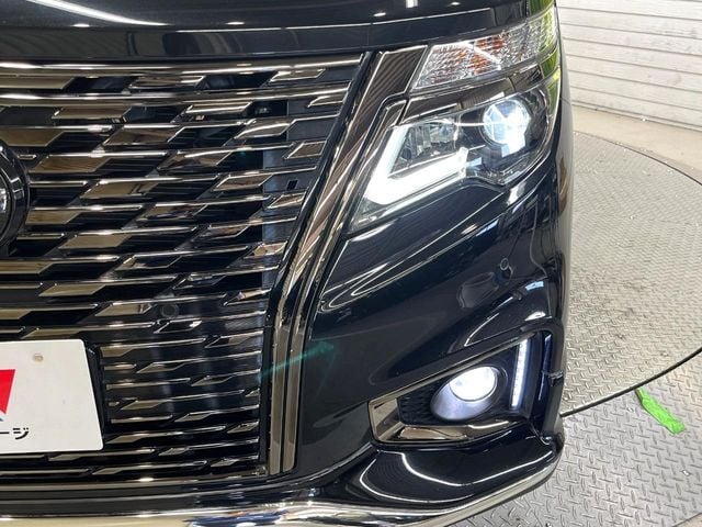 NISSAN ELGRAND 2021