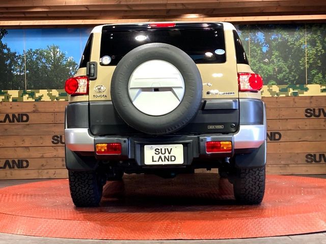 TOYOTA FJ CRUISER 4WD 2016