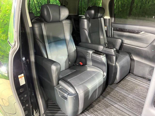 TOYOTA VELLFIRE 2018