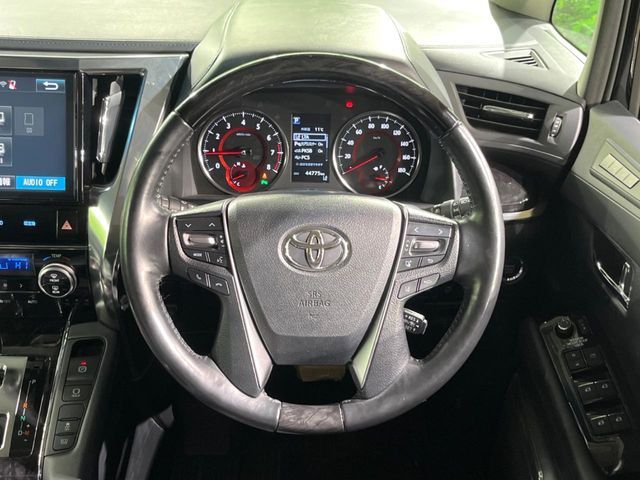 TOYOTA VELLFIRE 2018