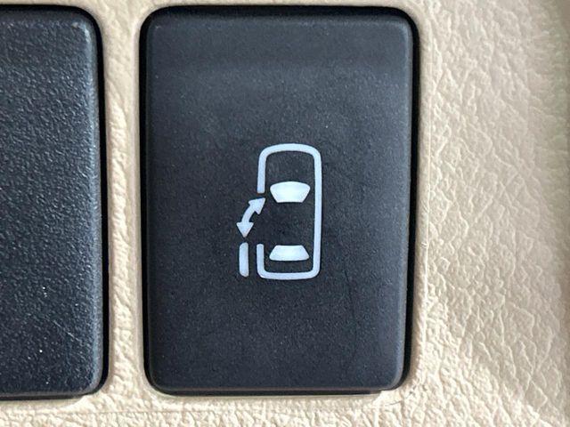 TOYOTA ALPHARD hybrid 4WD 2013