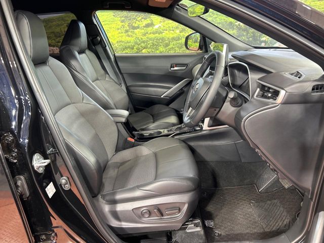 TOYOTA COROLLA CROSS HYBRID 2025