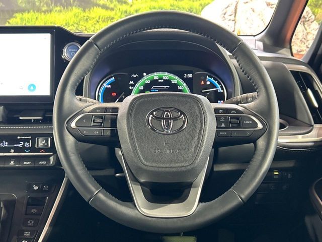 TOYOTA NOAH HYBRID 2023