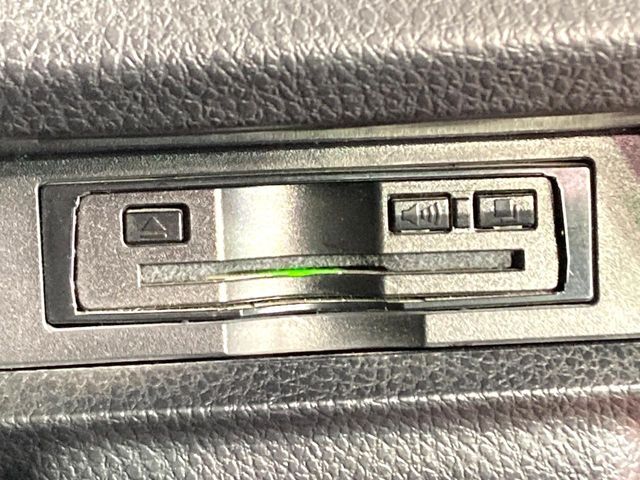 TOYOTA NOAH HYBRID 2019