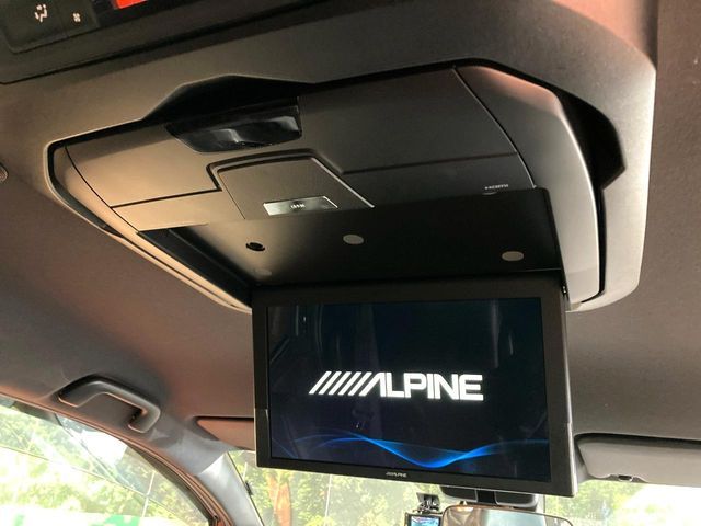 TOYOTA NOAH HYBRID 2019