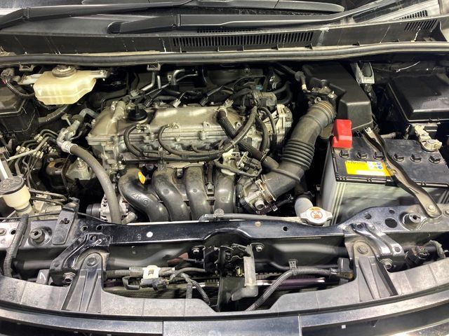 TOYOTA NOAH HYBRID 2019