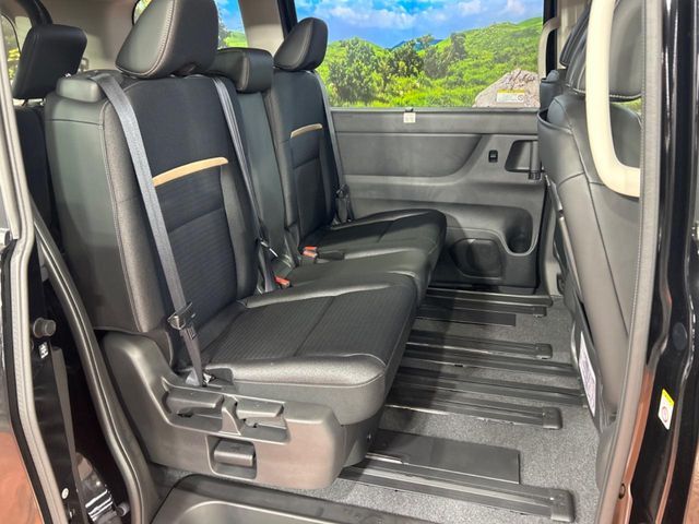 NISSAN SERENA  WG 2025