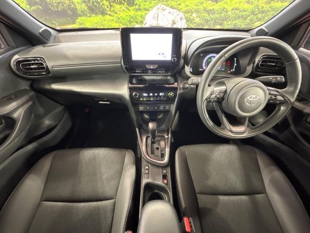 TOYOTA YARIS CROSS 2025