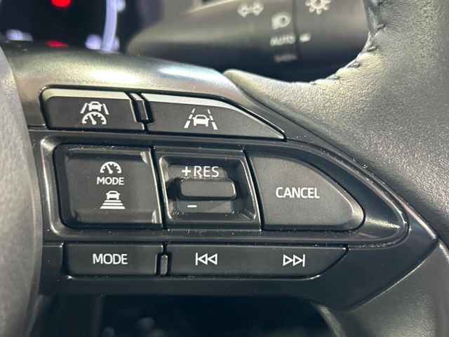 TOYOTA YARIS CROSS 2025