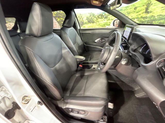 TOYOTA YARIS CROSS 2025