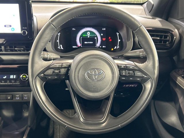 TOYOTA YARIS CROSS 2025