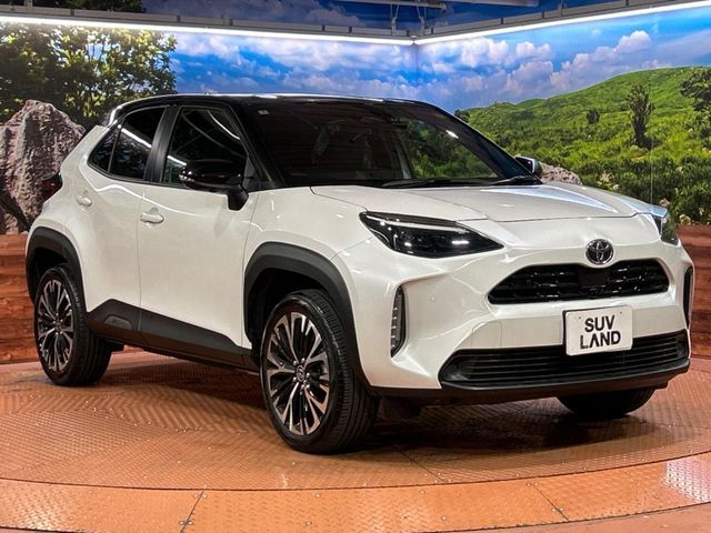 TOYOTA YARIS CROSS 2025