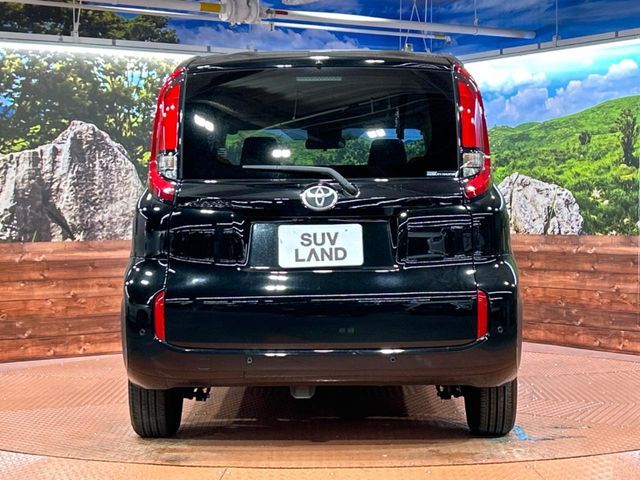 TOYOTA SIENTA 2023