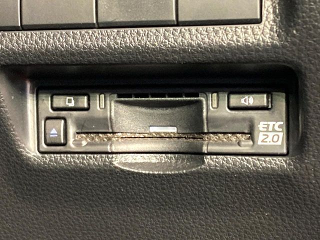 TOYOTA RAV4 4WD 2025