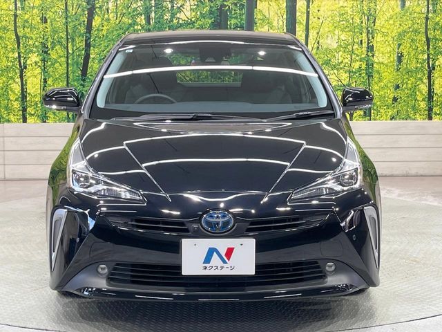 TOYOTA PRIUS 2021