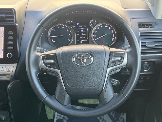 TOYOTA LANDCRUISER PRADO 2021