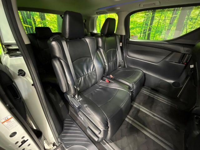 TOYOTA ALPHARD 2017