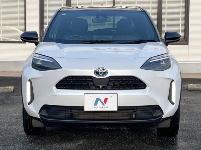 TOYOTA YARIS CROSS HYBRID 2023