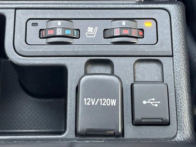 TOYOTA LANDCRUISER PRADO 2023