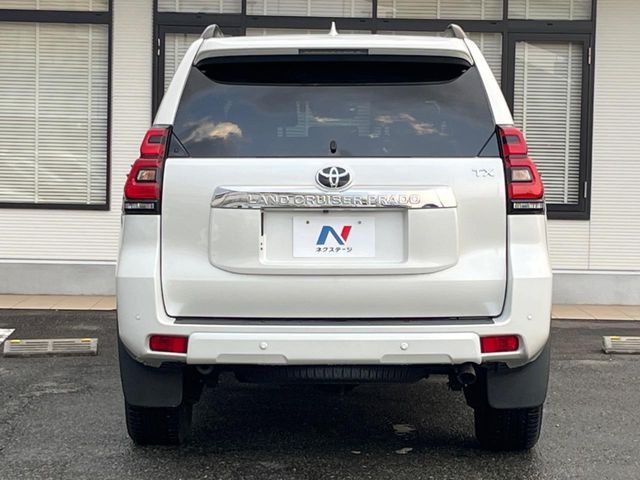 TOYOTA LANDCRUISER PRADO 2023