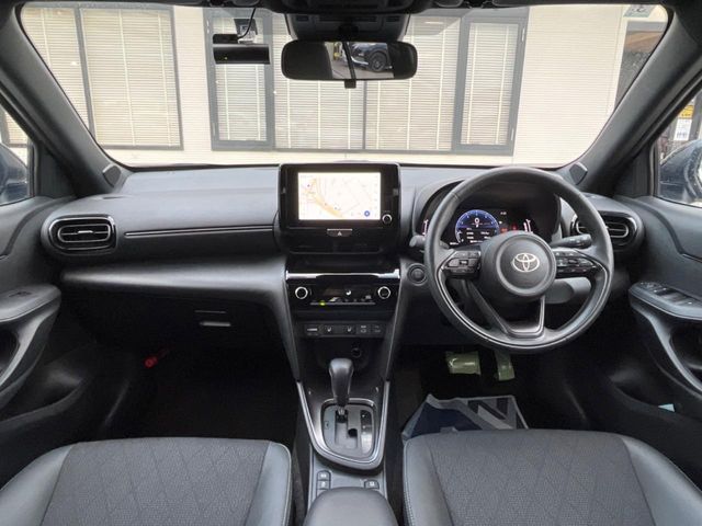 TOYOTA YARIS CROSS 2025